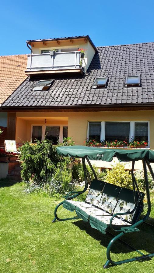 Penzion Piano Apartment Liptovský Mikuláš Екстериор снимка